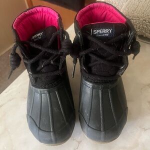 Barely used sperry boots